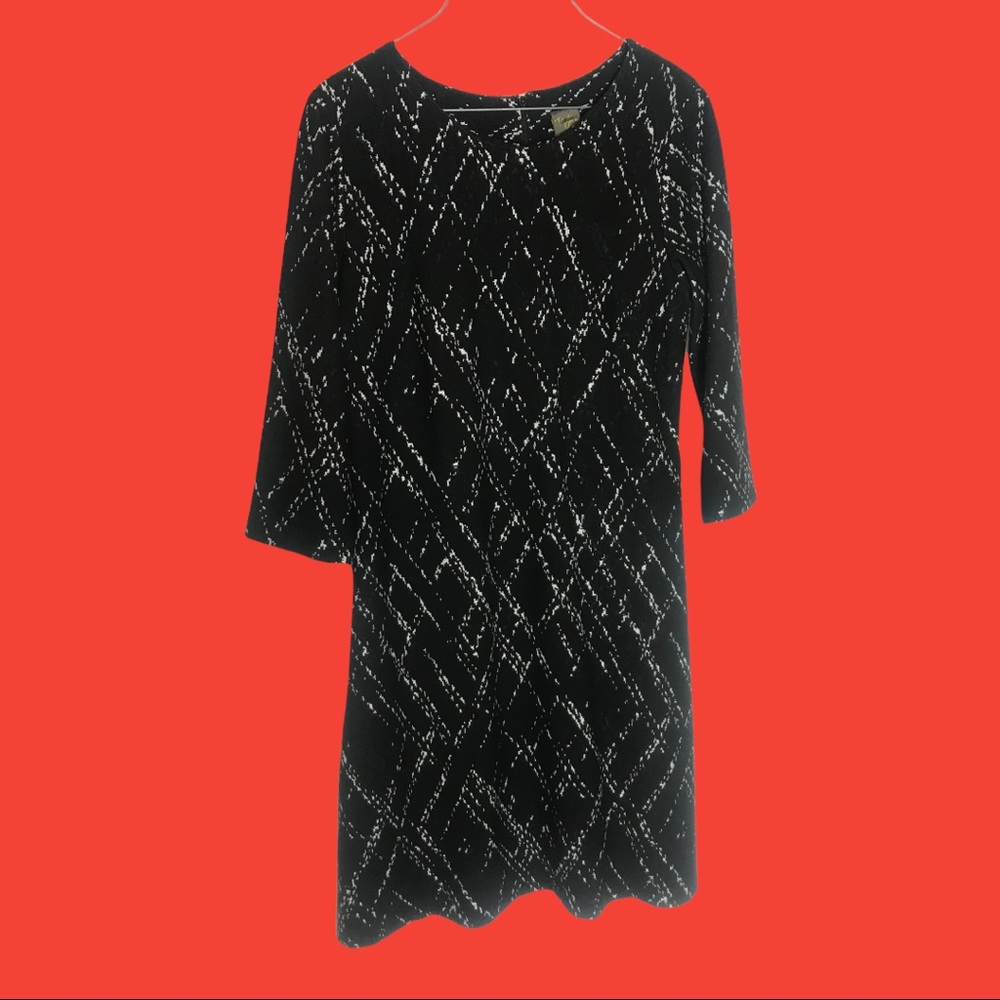 Taylor dress, black and white knit abstract, size 12